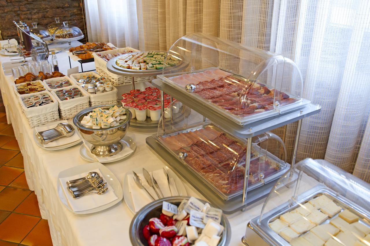 Hotel Ideal Сірміоне Екстер'єр фото